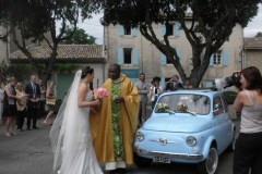 Mariage en Fiat 500 Bleue