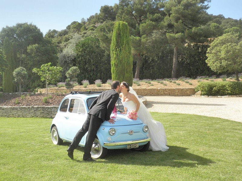 Mariage en Fiat 500 Bleue